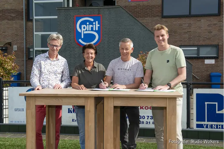 Voetbalvereniging S.C. Spirit ‘30 en gemeente Drechterland (Het Streekbad) tekenen intentieverklaring voor verduurzaming