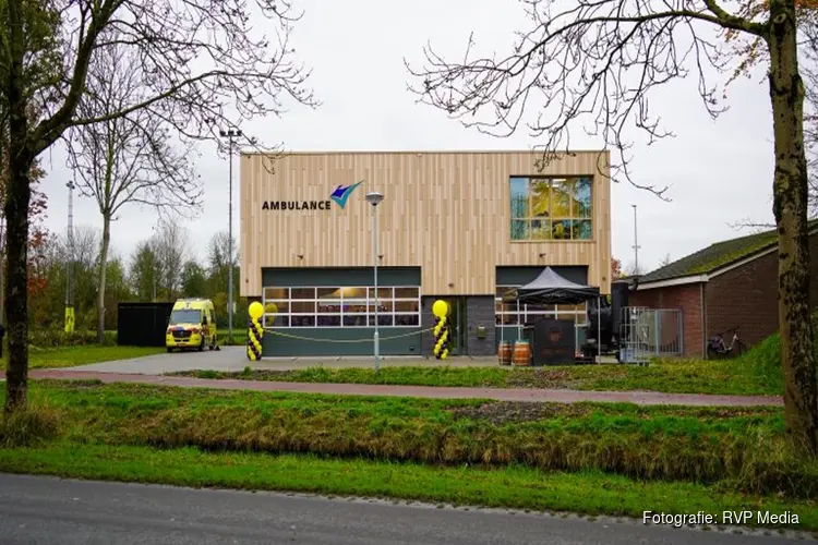 Nieuw ambulancepost Hoogkarspel feestelijk geopend