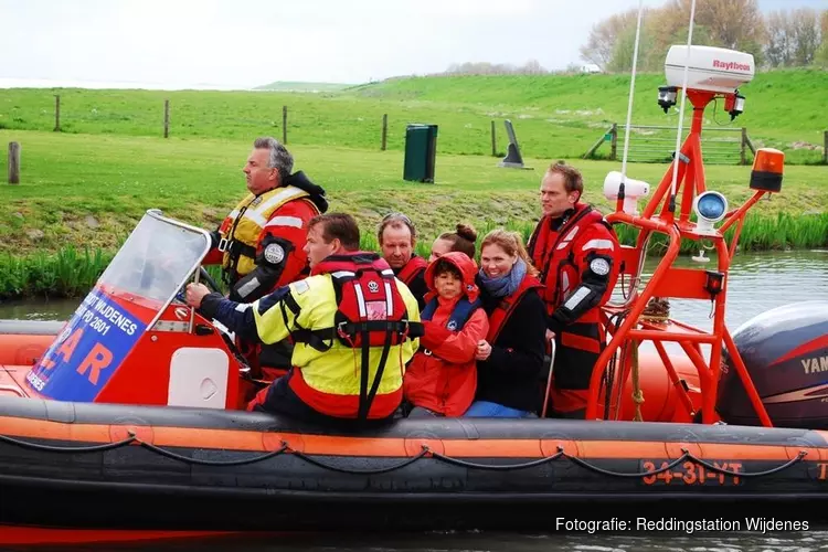 Reddingbootdag bij Reddingstation Wijdenes