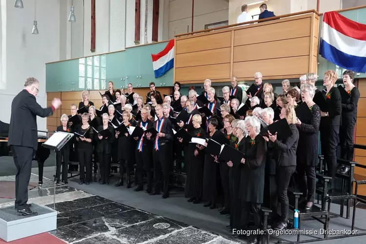 In concert met Petra Berger en het Driebankoor