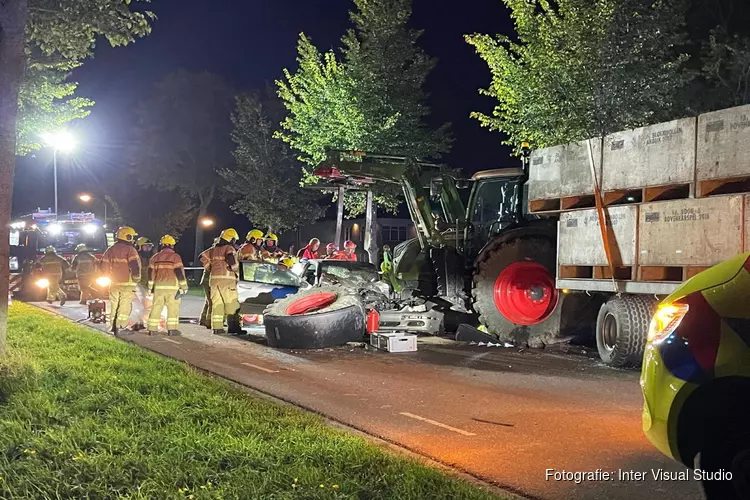 Zwaargewonde bij ernstig ongeval op Markerwaardweg in Venhuizen